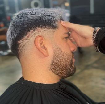 Detalle de corte en 7Black Barbería